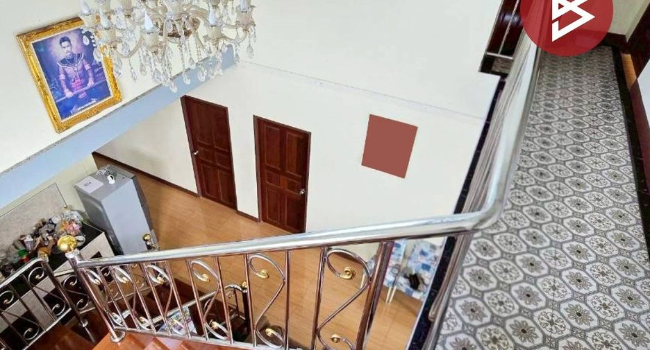 For sale 5 bedrooms house in Mueang Chanthaburi, Chanthaburi