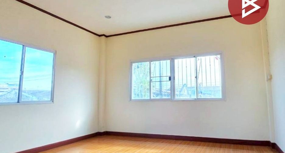 For sale 5 bedrooms house in Mueang Chanthaburi, Chanthaburi