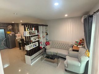 For sale 4 ベッドルーム townhouse in Bang Bo, Samut Prakan