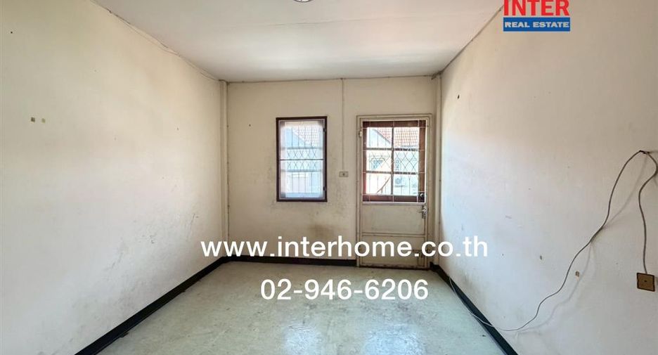 For sale 5 ベッドルーム townhouse in Bang Khae, Bangkok