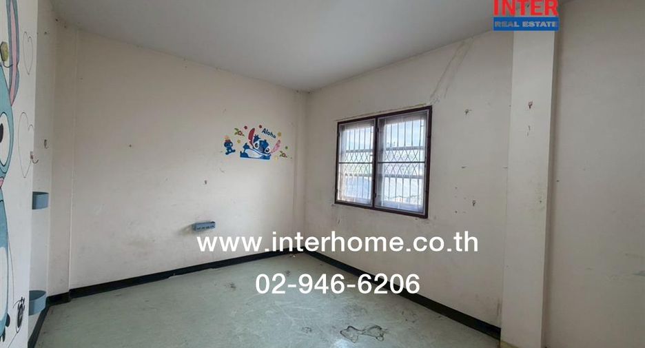 For sale 5 ベッドルーム townhouse in Bang Khae, Bangkok