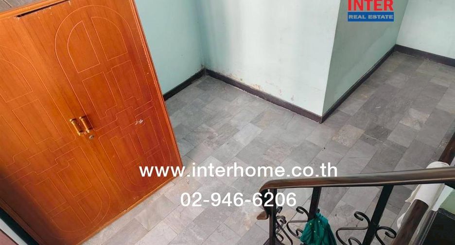 Reihenhaus zum Kauf mit 3 Zimmer in Thung Khru, Bangkok