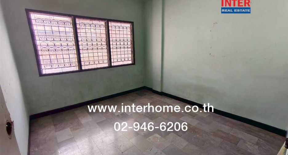 Reihenhaus zum Kauf mit 3 Zimmer in Thung Khru, Bangkok