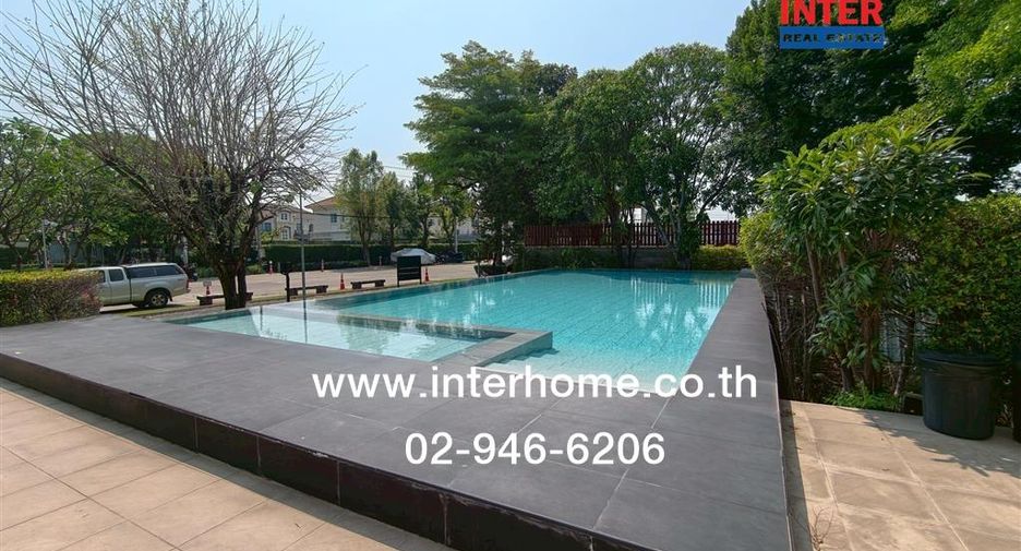 For sale 4 bedrooms townhouse in Bueng Kum, Bangkok