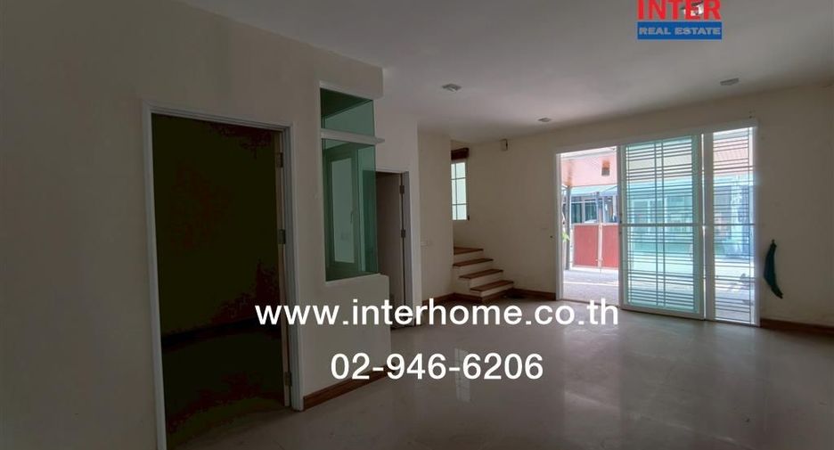 For sale 4 bedrooms townhouse in Bueng Kum, Bangkok