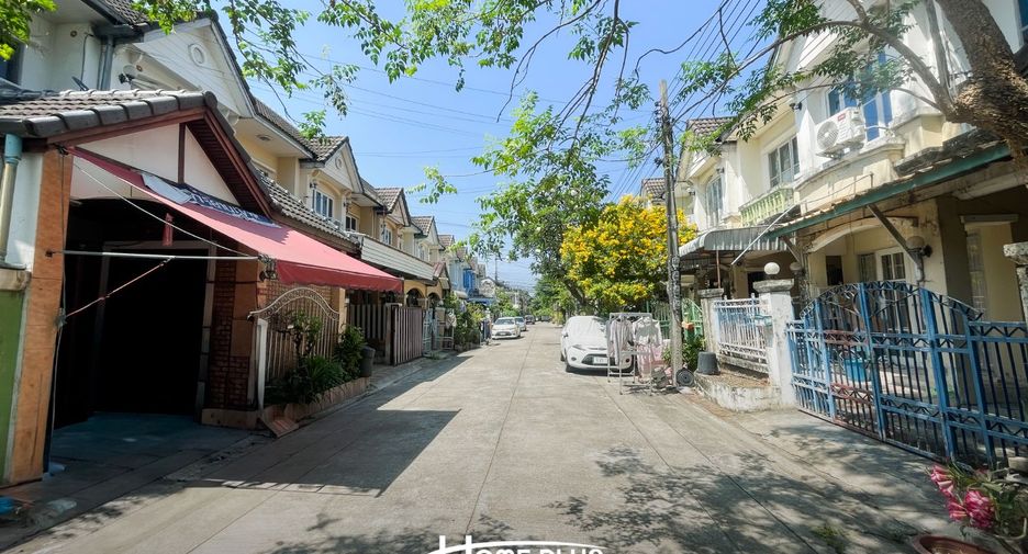 For sale 2 bedrooms townhouse in Khlong Sam Wa, Bangkok