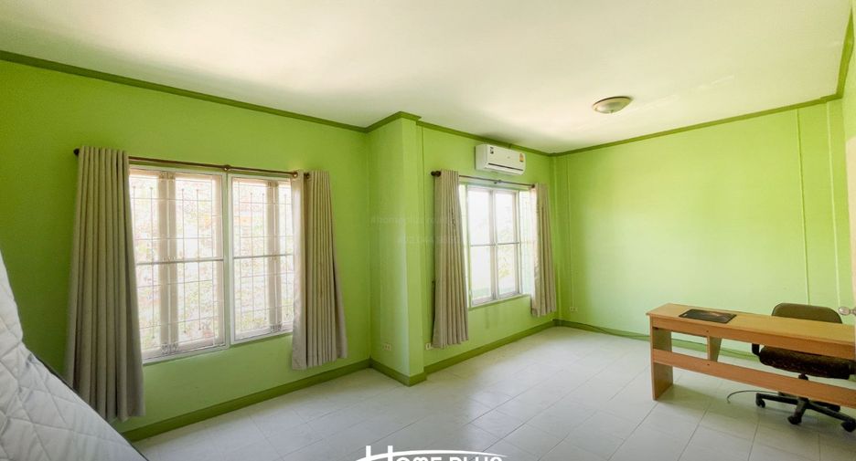 For sale 2 bedrooms townhouse in Khlong Sam Wa, Bangkok