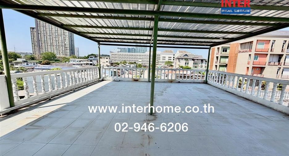 Casa adosada en venta de 7 habitaciones en Bang Sue, Bangkok