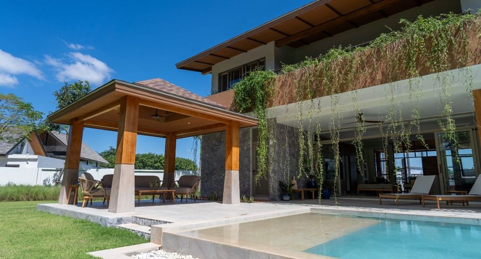 For sale 3 bedrooms villa in Thalang, Phuket