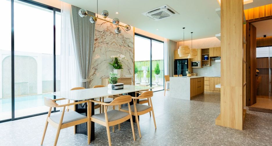 Villa en venta de 4 habitaciones en Thalang, Phuket