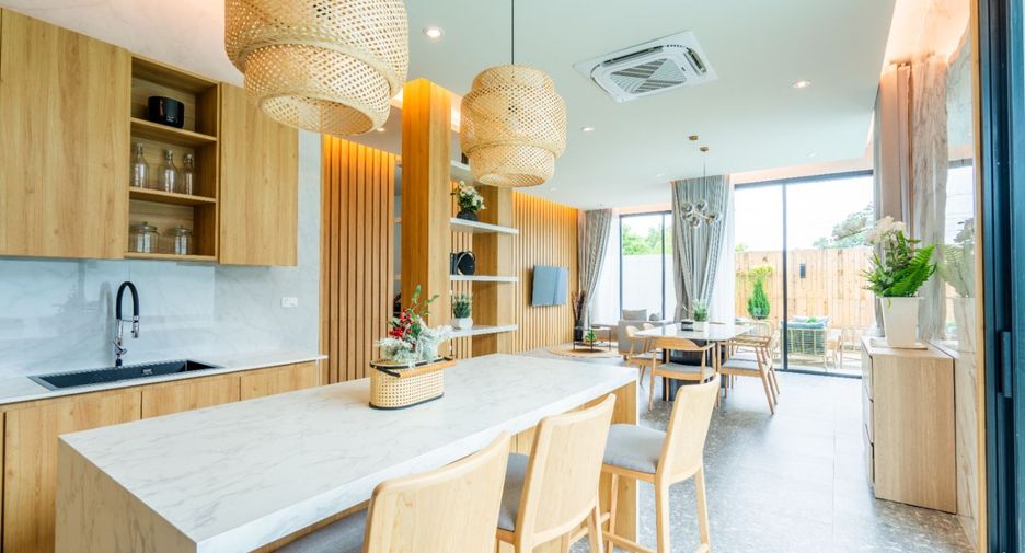 Villa en venta de 4 habitaciones en Thalang, Phuket