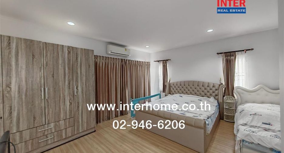For sale 4 bedrooms house in Sam Phran, Nakhon Pathom