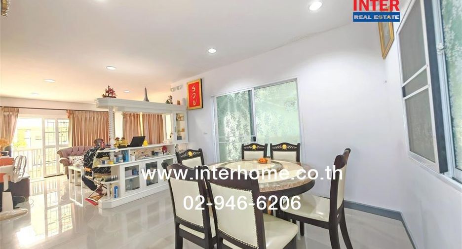 For sale 4 bedrooms house in Sam Phran, Nakhon Pathom