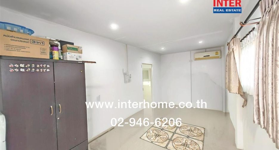 For sale 4 bedrooms house in Sam Phran, Nakhon Pathom