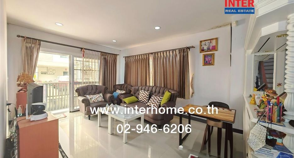 For sale 4 bedrooms house in Sam Phran, Nakhon Pathom