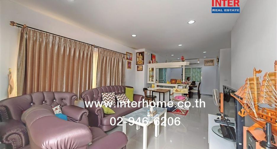 For sale 4 bedrooms house in Sam Phran, Nakhon Pathom