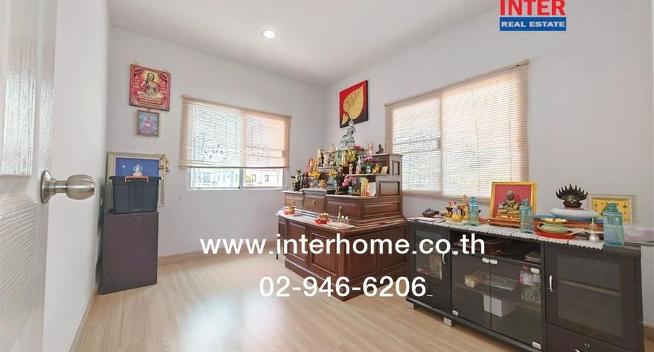 For sale 4 bedrooms house in Sam Phran, Nakhon Pathom