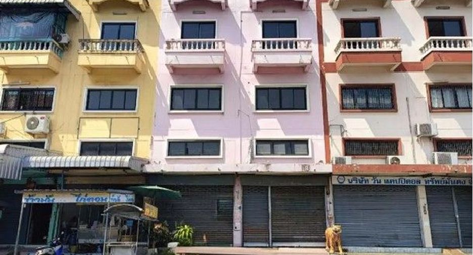 Local comercial en venta de 3 habitaciones en Mueang Samut Sakhon, Samut Sakhon