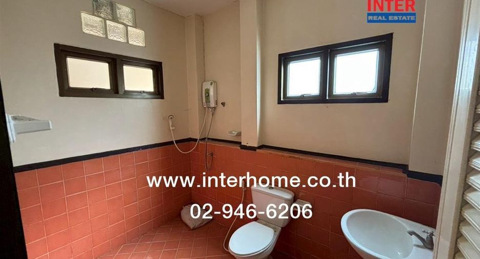 For rent and for sale 3 bedrooms house in Lam Luk Ka, Pathum Thani