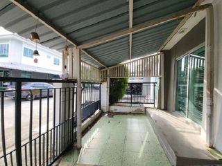 For sale 1 bed townhouse in Mueang Samut Sakhon, Samut Sakhon