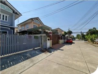 For sale 1 bed house in Bang Khun Thian, Bangkok