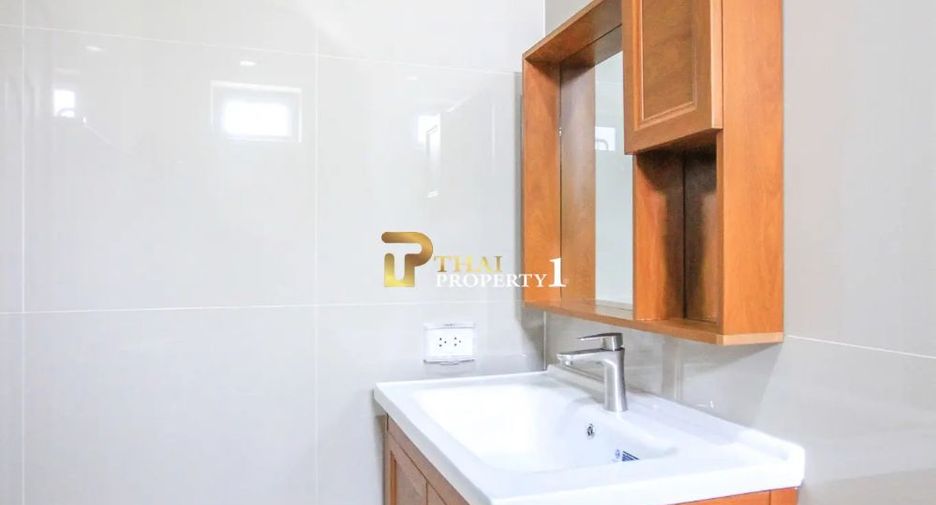 For sale 3 ベッドルーム villa in Hua Hin, Prachuap Khiri Khan