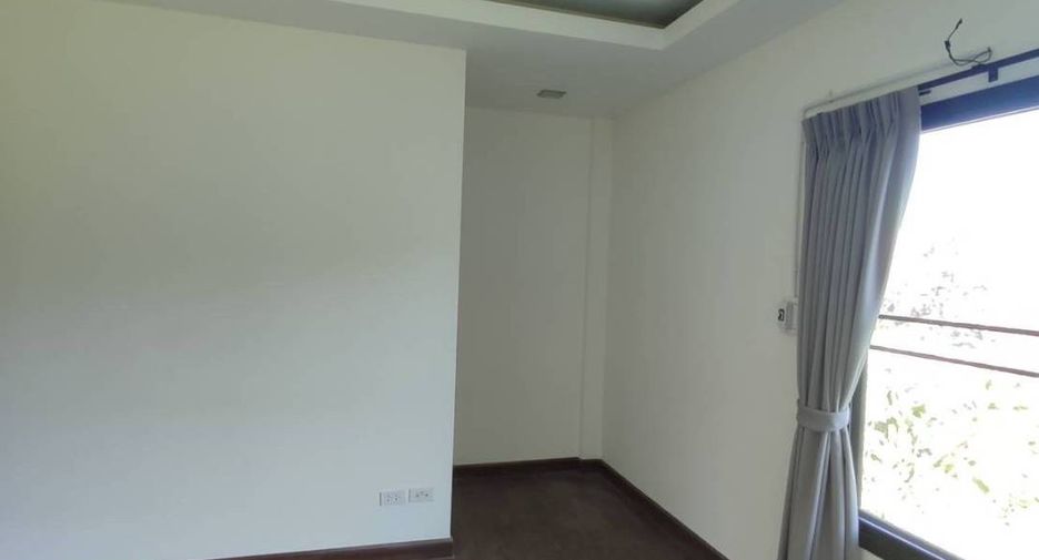 Reihenhaus zur Miete und zum Kauf mit 3 Zimmer in Mueang Chiang Mai, Chiang Mai