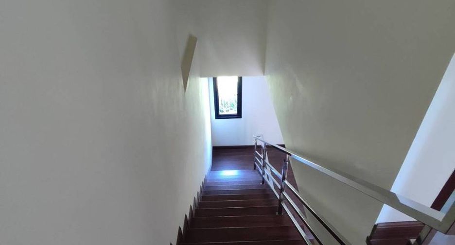 Reihenhaus zur Miete und zum Kauf mit 3 Zimmer in Mueang Chiang Mai, Chiang Mai