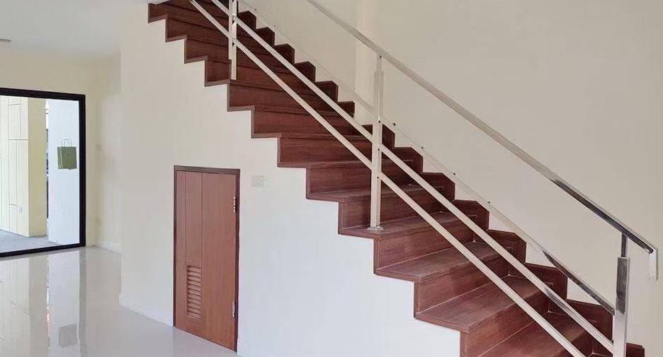 Reihenhaus zur Miete und zum Kauf mit 3 Zimmer in Mueang Chiang Mai, Chiang Mai