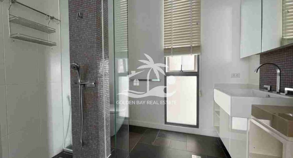 Condo en alquiler de 2 habitaciones en Bang Lamung, Chonburi