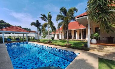 For rent 4 bedrooms house in Hua Hin, Prachuap Khiri Khan
