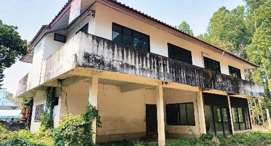 Haus zum Kauf mit 1 Zimmer in Chae Hom, Lampang