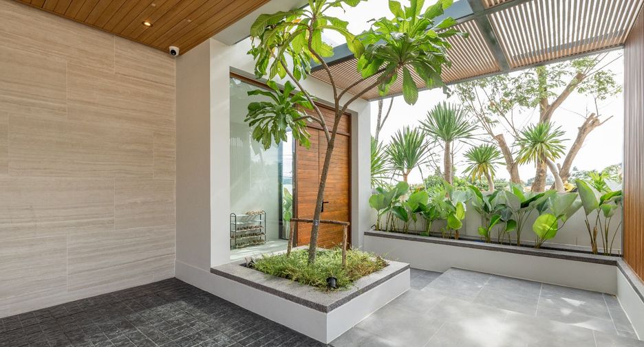 For sale 3 bedrooms villa in Thalang, Phuket