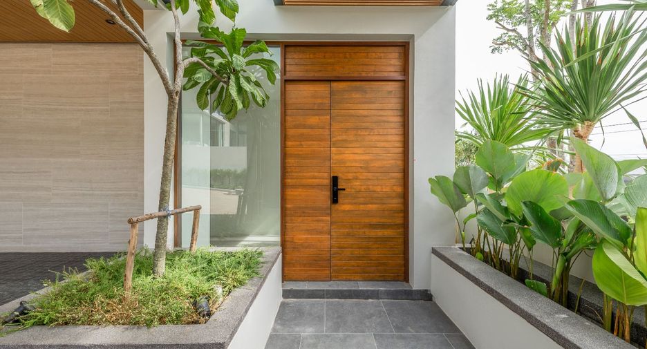 For sale 3 bedrooms villa in Thalang, Phuket