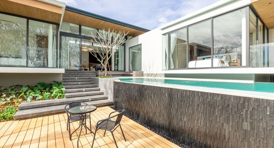 For sale 3 bedrooms villa in Thalang, Phuket