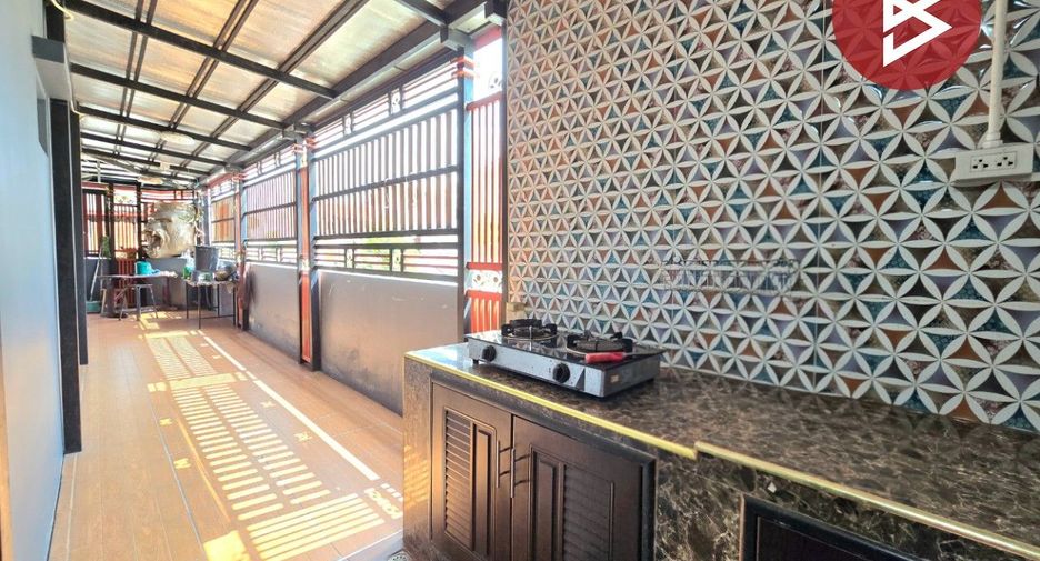 Reihenhaus zum Kauf mit 3 Zimmer in Phra Samut Chedi, Samut Prakan