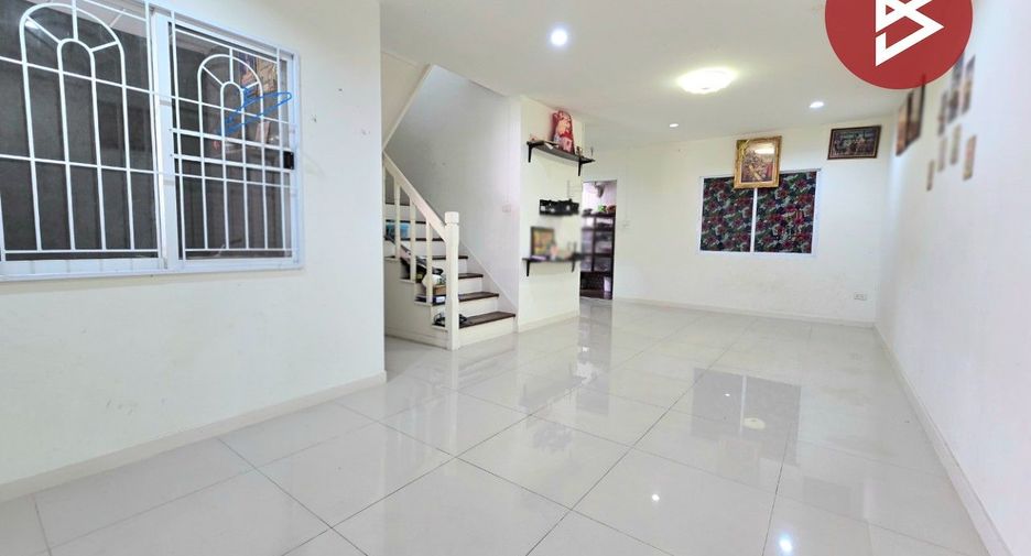 Reihenhaus zum Kauf mit 3 Zimmer in Phra Samut Chedi, Samut Prakan