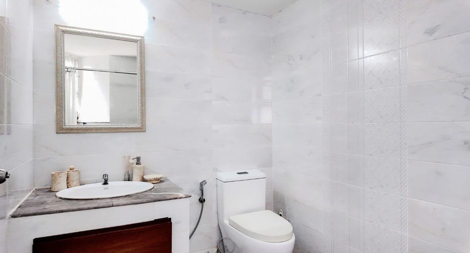 Condo en alquiler de 2 habitaciones en Suan Luang, Bangkok