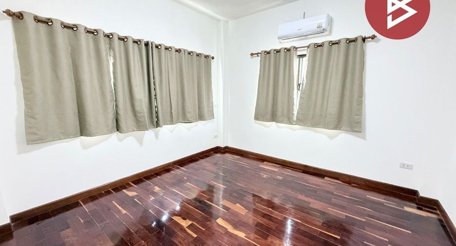 For sale 3 bedrooms house in Mueang Chon Buri, Chonburi