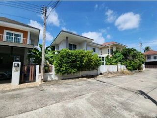 Haus zum Kauf mit 1 Zimmer in Khiri Rat Nikhom, Surat Thani