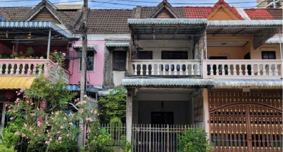 出售 1 卧室 联排别墅 在 Hat Yai, Songkhla