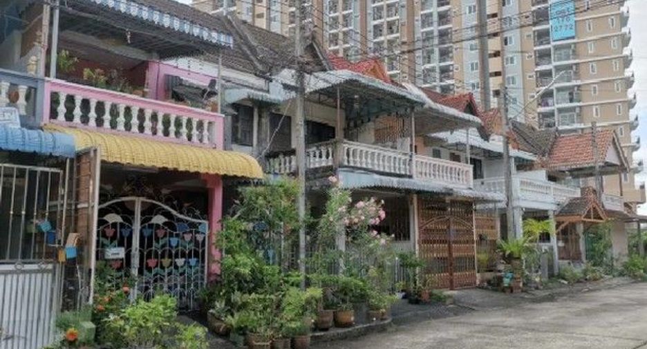 出售 1 卧室 联排别墅 在 Hat Yai, Songkhla