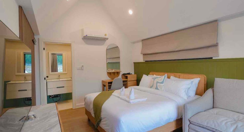 Villa en venta y en alquiler de 5 habitaciones en Bang Lamung, Chonburi