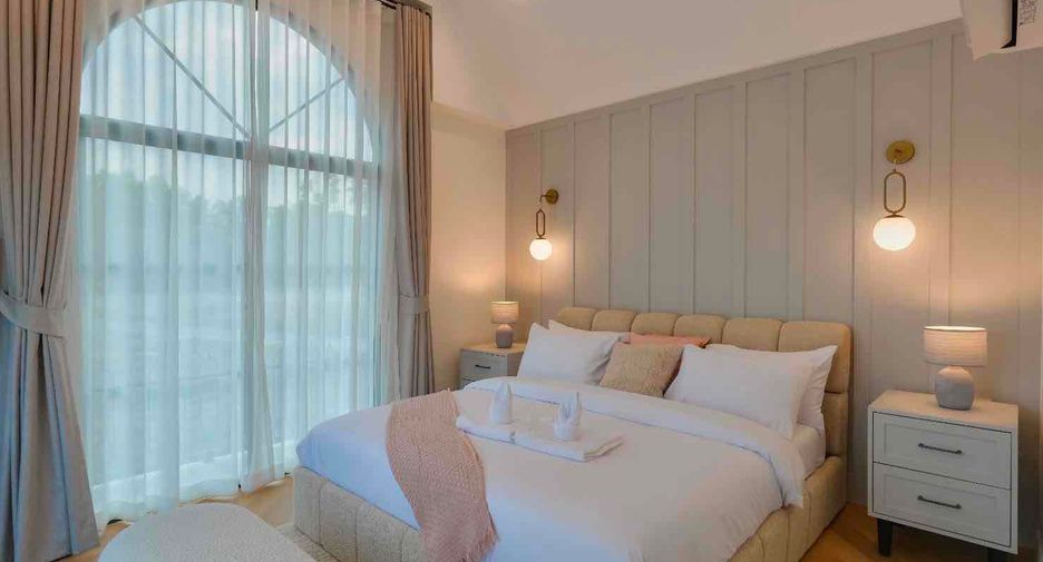 Villa en venta y en alquiler de 5 habitaciones en Bang Lamung, Chonburi