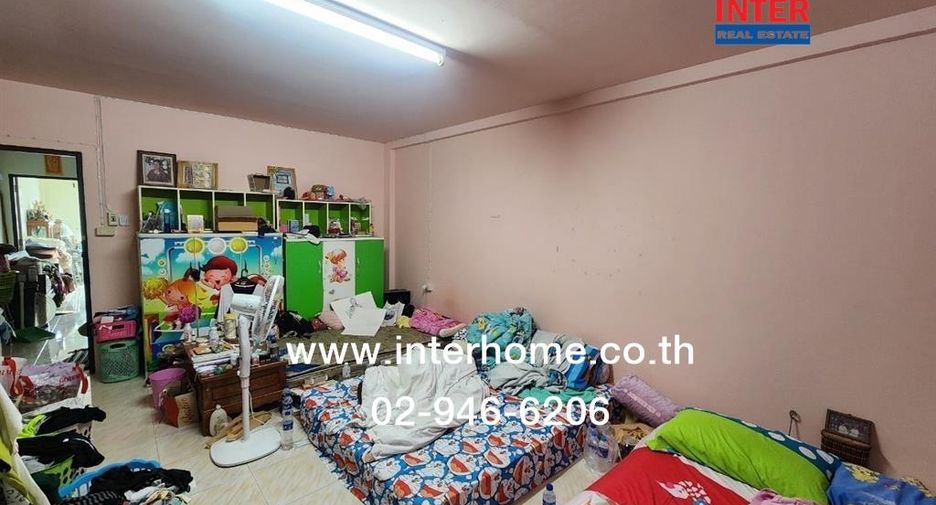 Продажа 3 спальни торговое помещение в Чом Тхонг, Бангкок