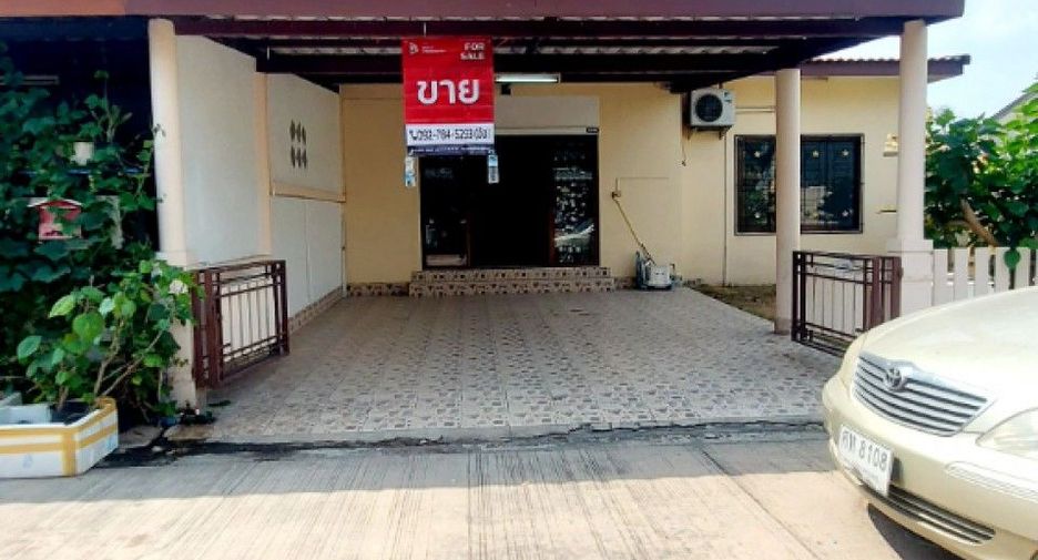 Продажа 4 спальни таунхаус в Mueang Chon Buri, Чонбури
