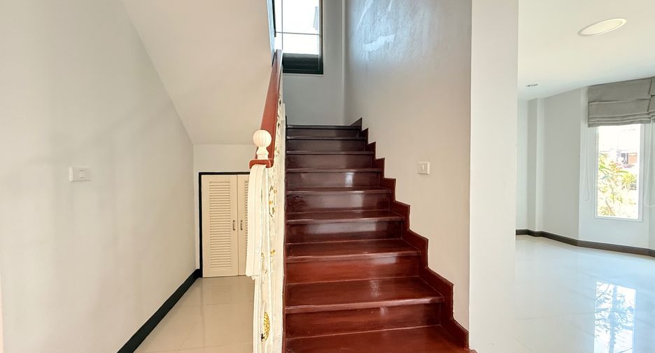 For rent and for sale 3 bedrooms house in Hang Dong, Chiang Mai