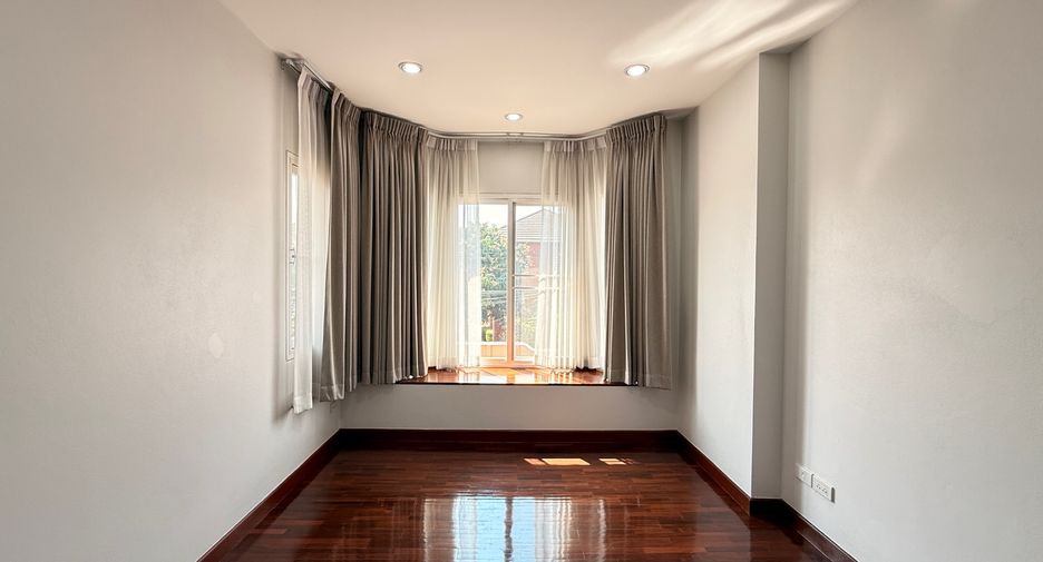 For rent and for sale 3 bedrooms house in Hang Dong, Chiang Mai
