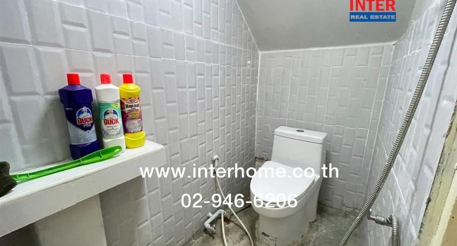 For sale 2 bedrooms townhouse in Bang Khen, Bangkok