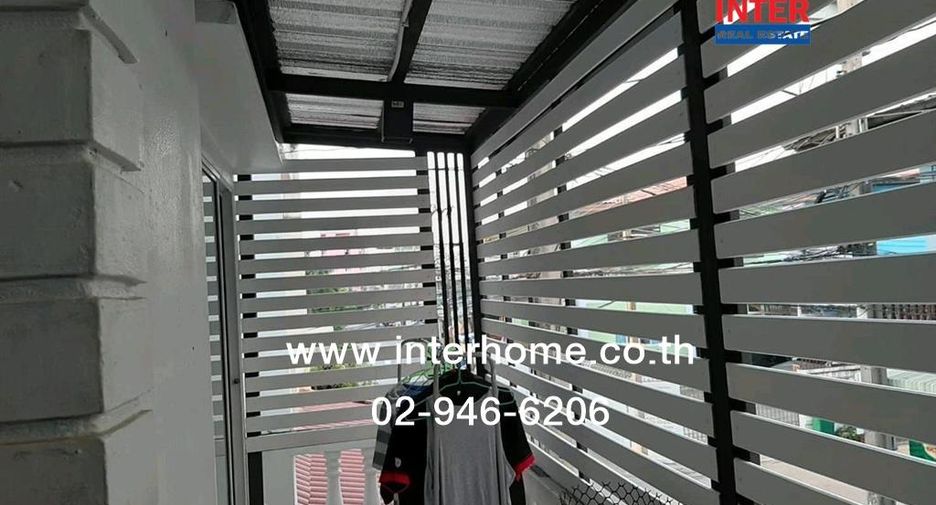 For sale 2 bedrooms townhouse in Bang Khen, Bangkok